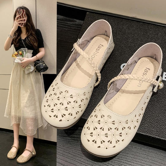 Hollow breathable comfortable shoes