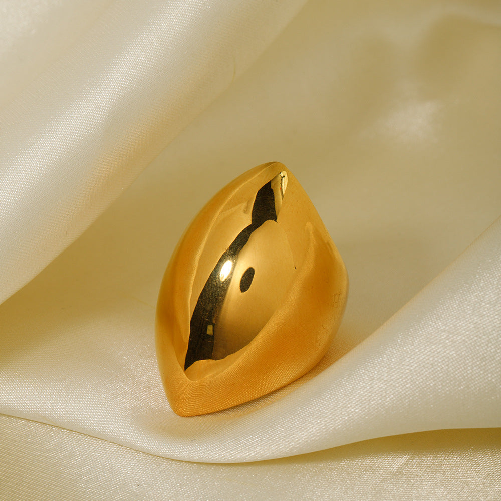 Oval Ring