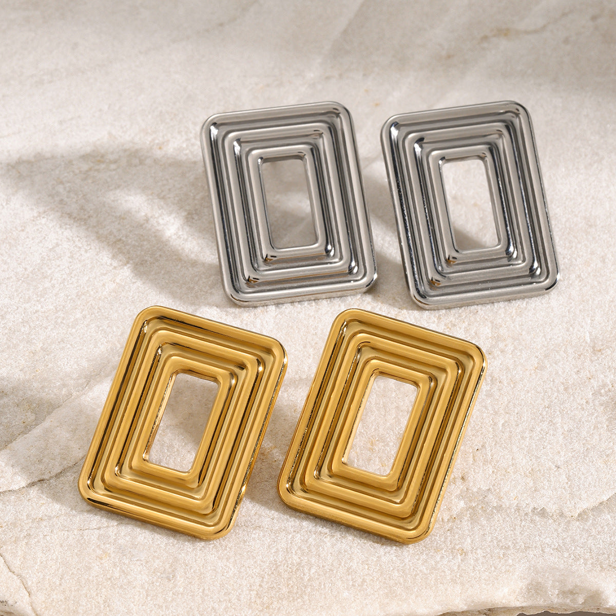 Pendientes rectangulares con forma de remolino hueco 