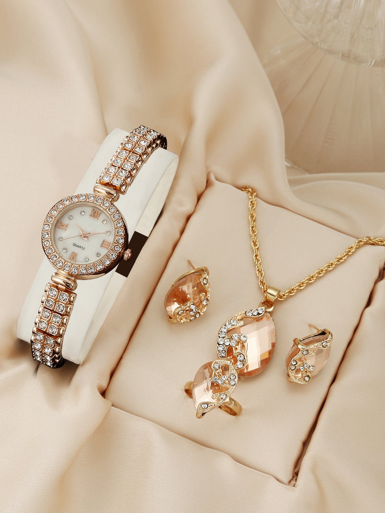 Alloy Quartz Watch Fashion Set