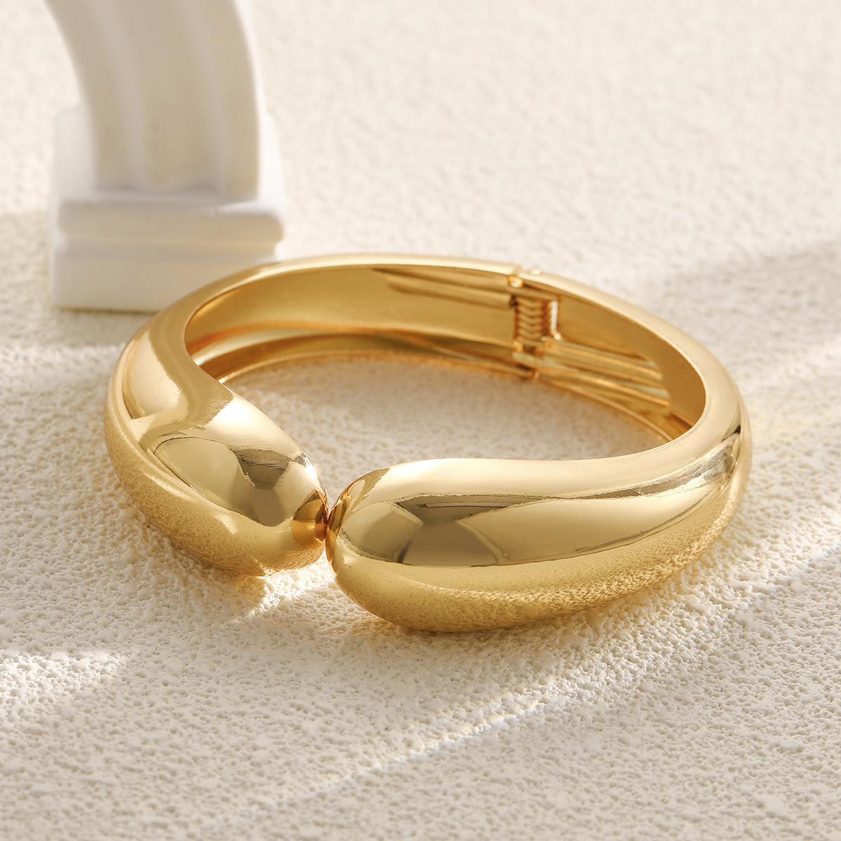 Irregular Metal Bracelet