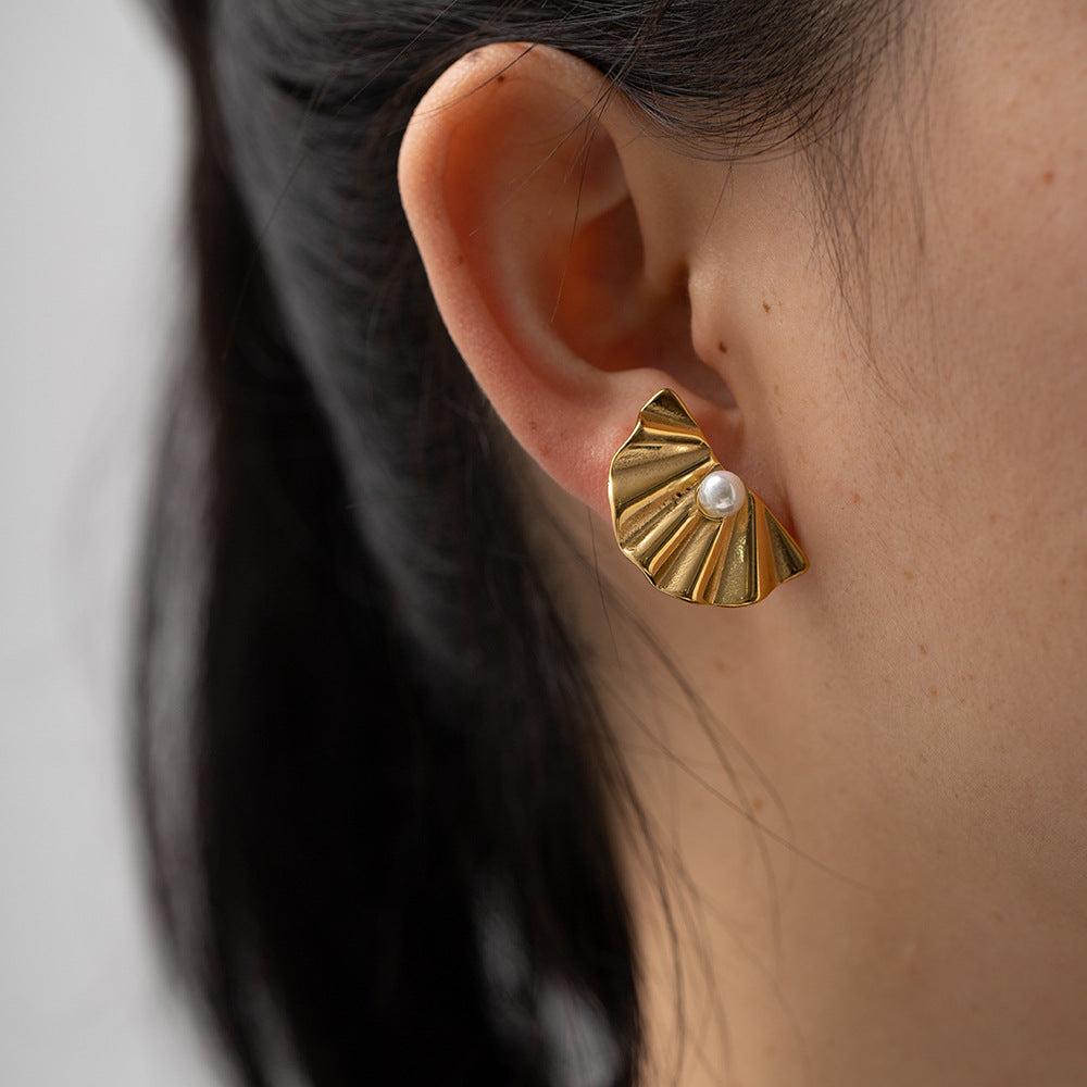 Pearl earrings