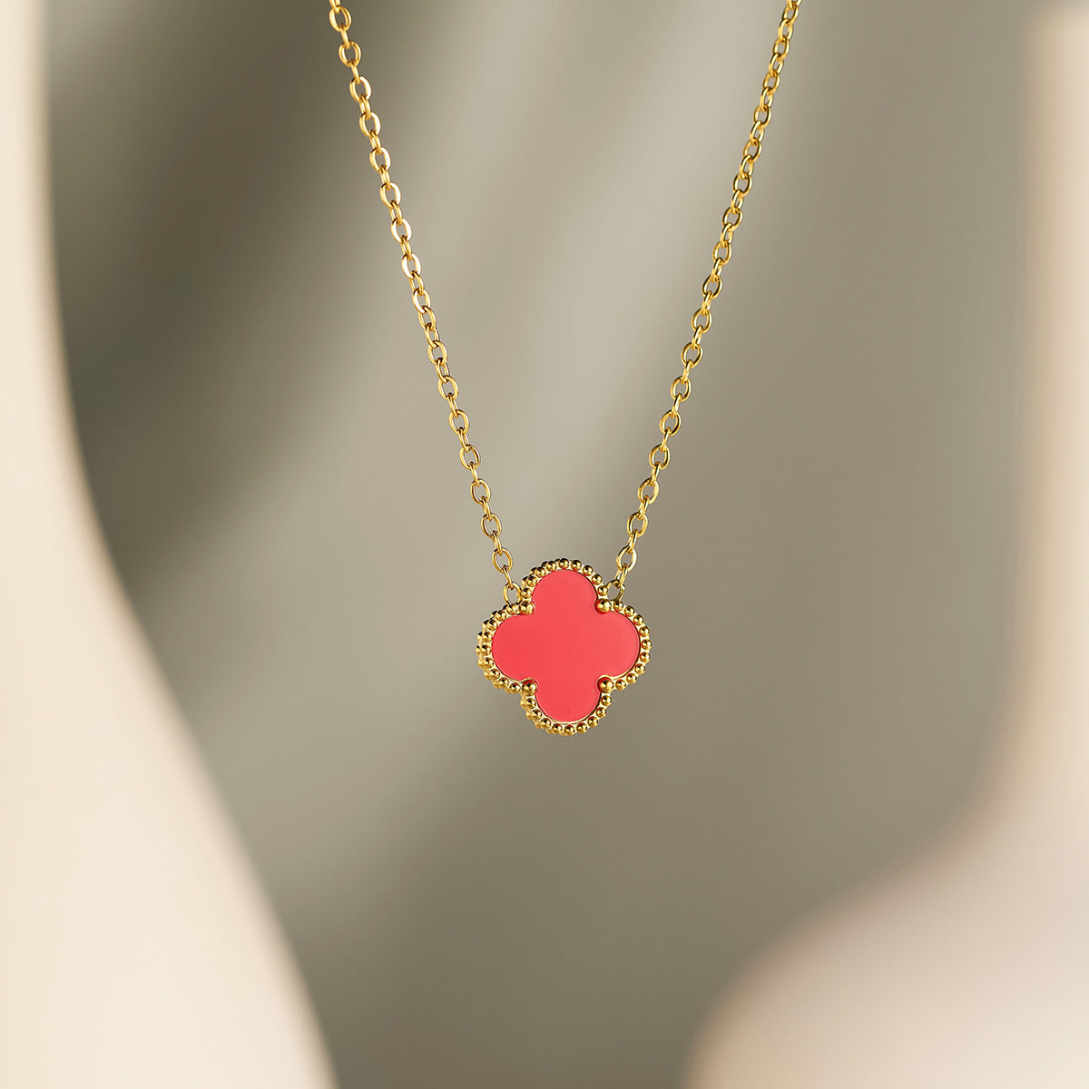 Women's Lucky Clover Necklace & Bracelet Set — Colorfast Collarbone Chains