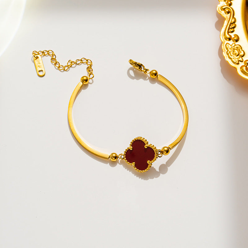 Clover Titanium Steel Bracelet - Elegant Design