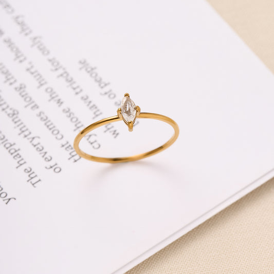 Rhombus Water Drop Diamond Ring