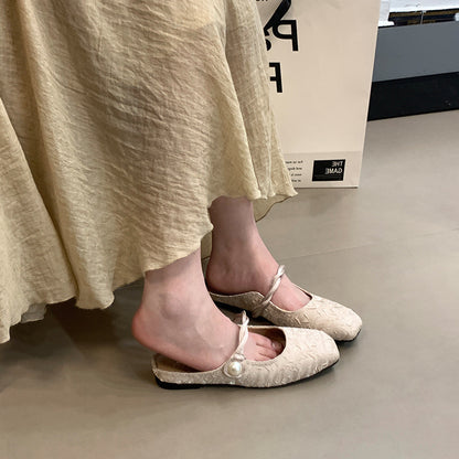 Slippers spring and summer versatile