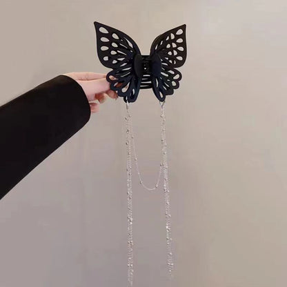 Hollow butterfly tassel grab clip
