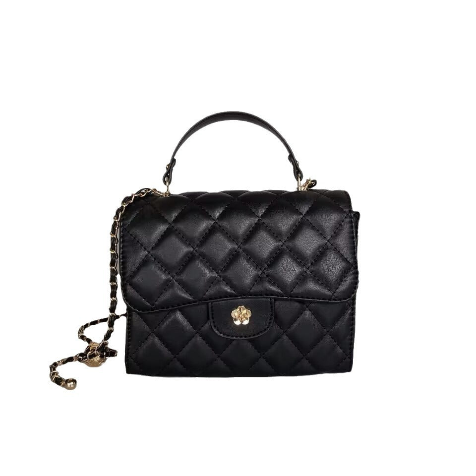 Bolso pequeño con cadena estilo Chanel 