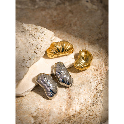 Croissant Texture Earrings