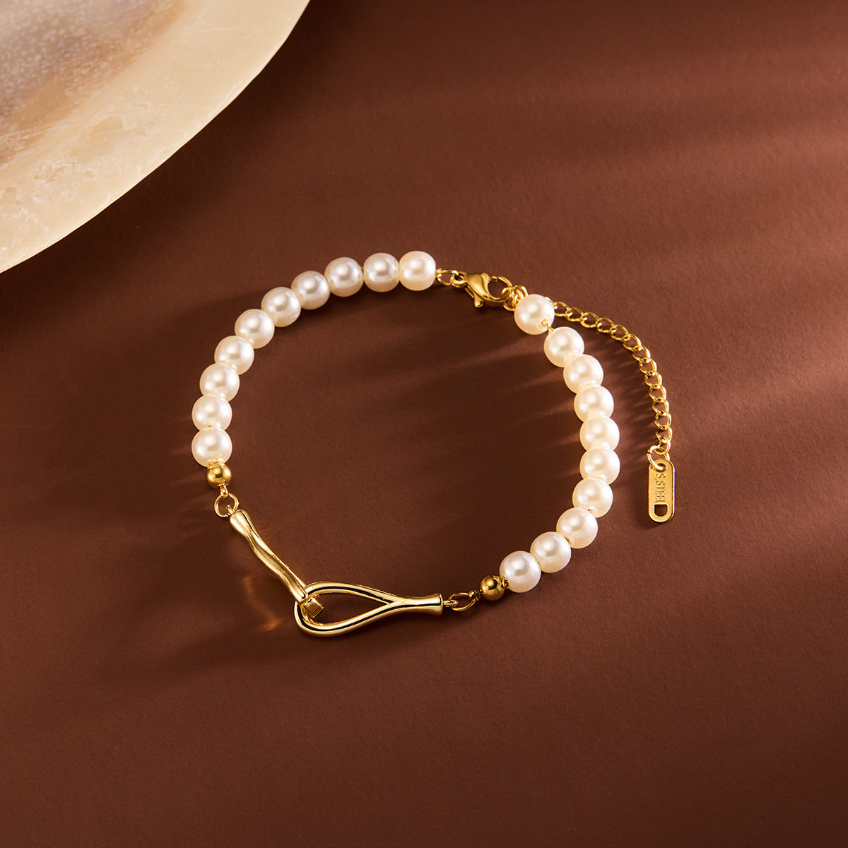 French-Style Titanium Steel Pearl Bracelet — Non-Fading