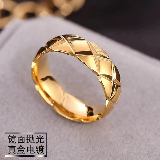 Wavy-Edge Plaid Titanium-Steel Ring — Fade-Resistant Couple Fashion