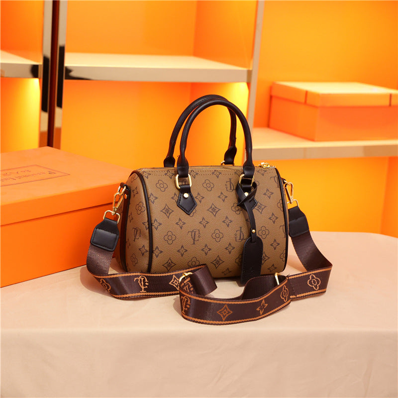 Premium textured messenger bag