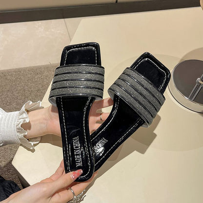 Simple rhinestone beach sandals