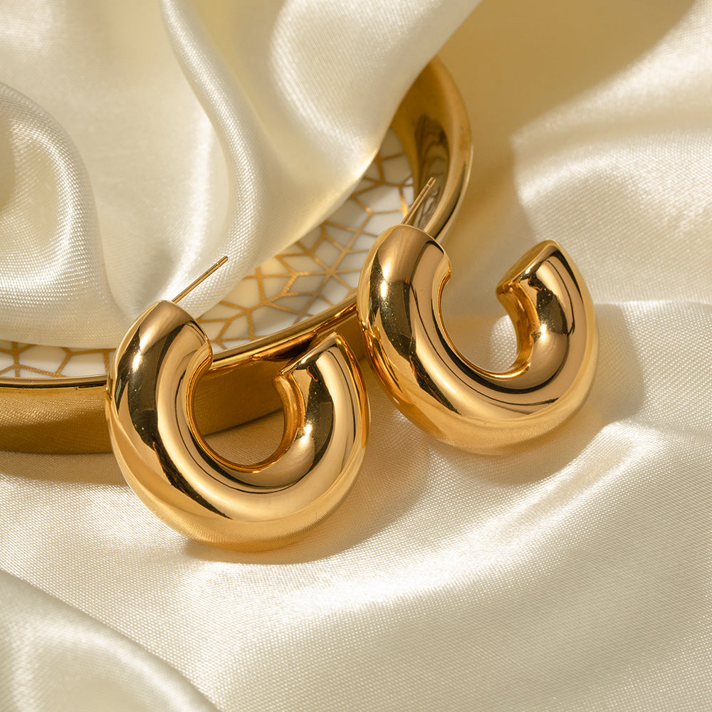 C-shaped earrings high quality