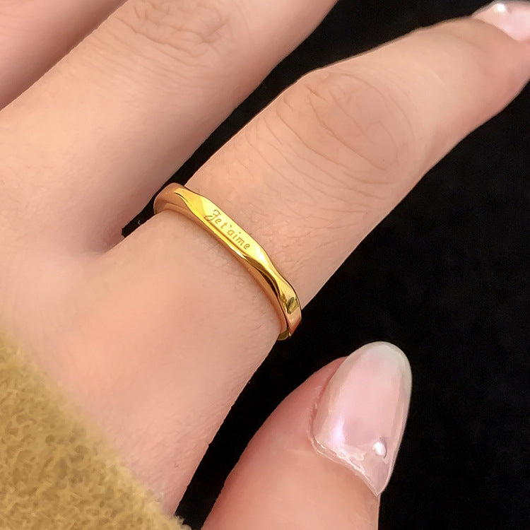 Women's "Je t'aime" Titanium Steel Ring — 18K Gold-Plated, Fade-Resistant