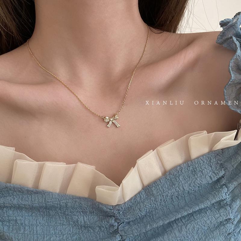 Korean Irregular Butterfly Collarbone Necklace