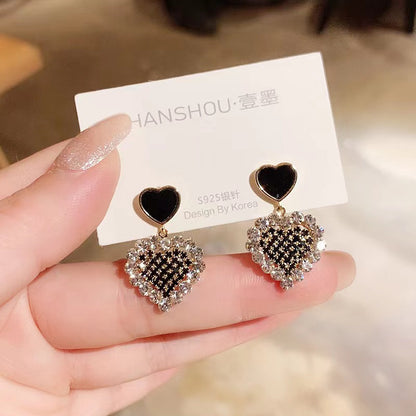 Versatile love earrings
