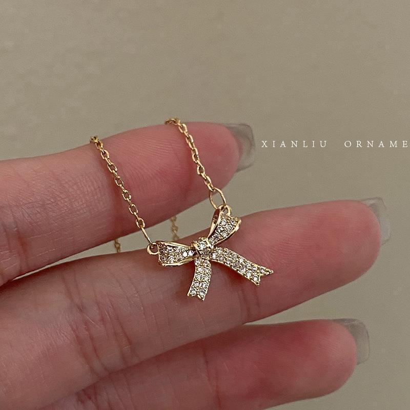 Korean Irregular Butterfly Collarbone Necklace
