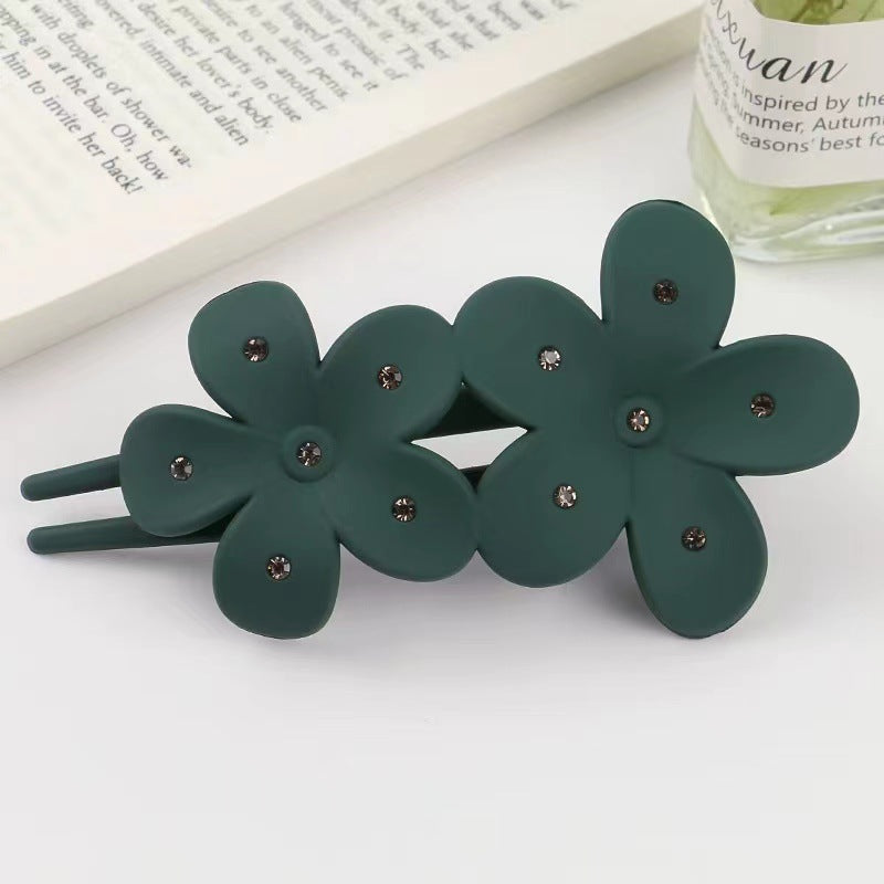 23 hairpins and hairpins are versatile.