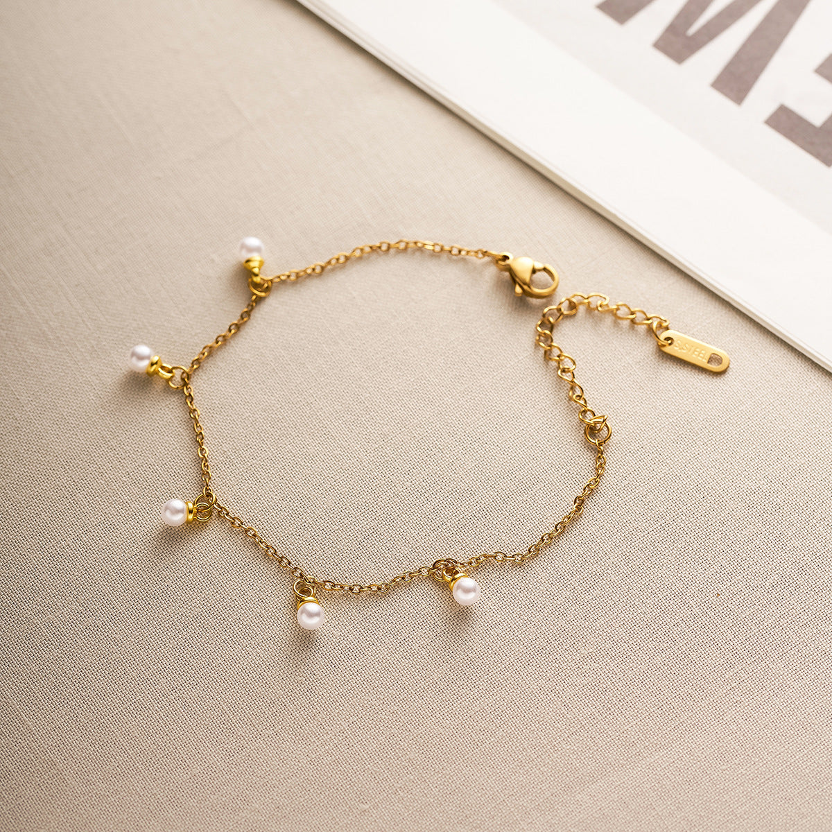 Stainless steel small pearl pendant bracelet