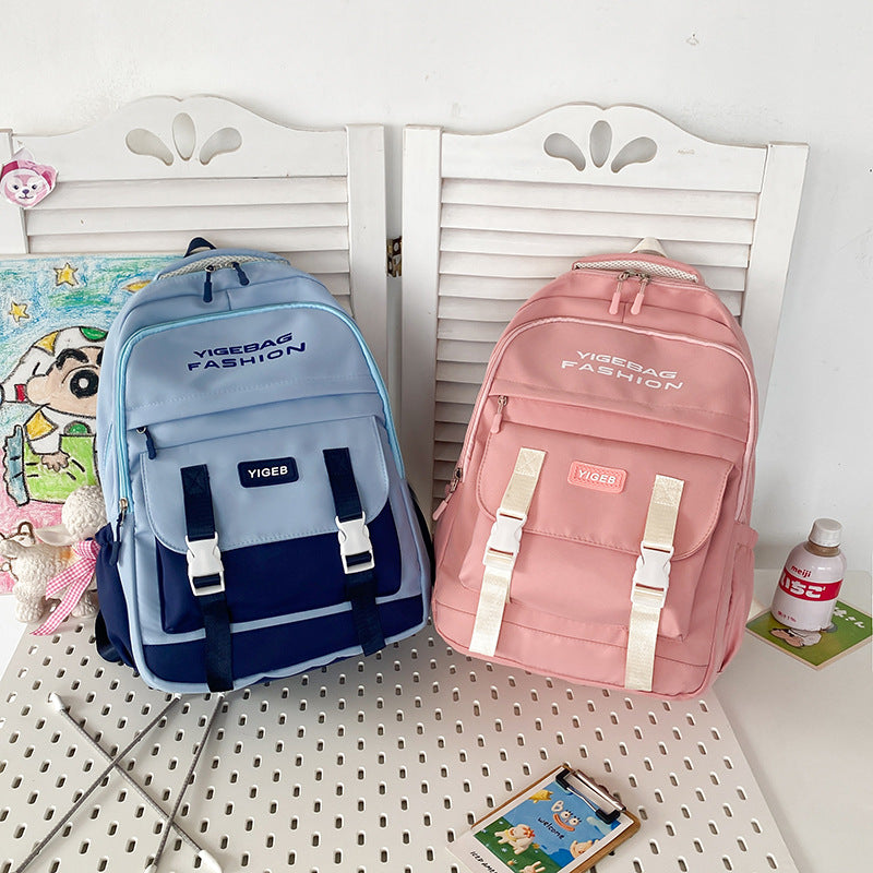 Casual men's and women's outdoor travel backpack