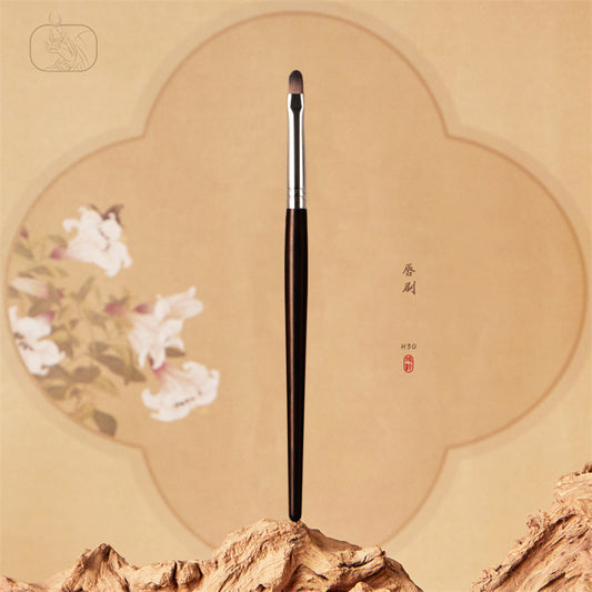 Ebony H30 Round Head Concealer Brush