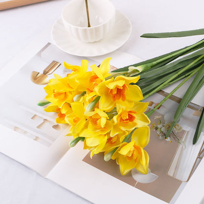 Artificial flower single daffodil bouquet