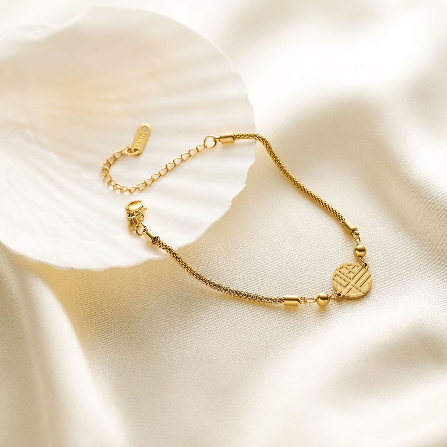 Women's Double-Sided "Fu" Titanium Bracelet — 18K Gold-Plated, Non-Fading