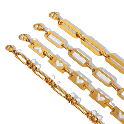 Pulsera con hebilla cruzada y cadena hueca 