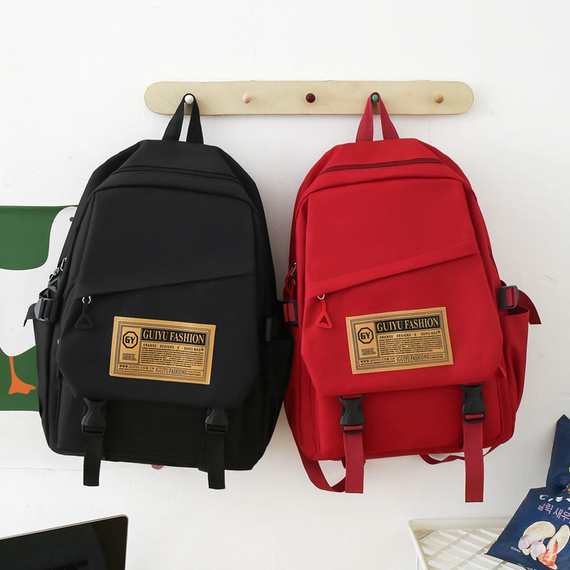 Mochila simple para estudiantes de gran capacidad. 