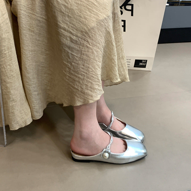 Slippers spring and summer versatile