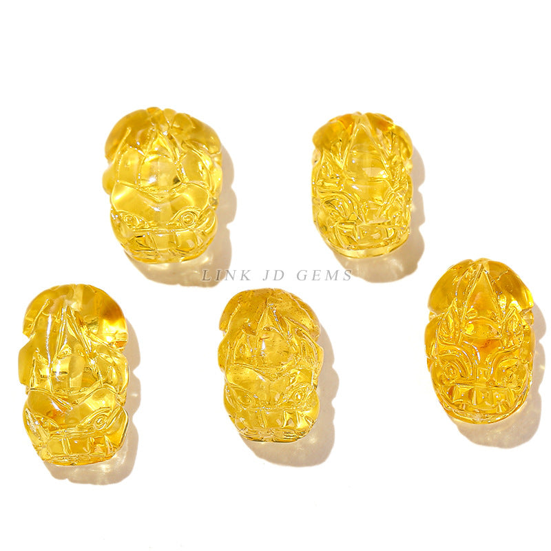 8 * 12 Natural Amber Beeswax Pixiu Through Hole Loose Beads