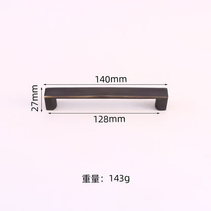 Simple wardrobe handle