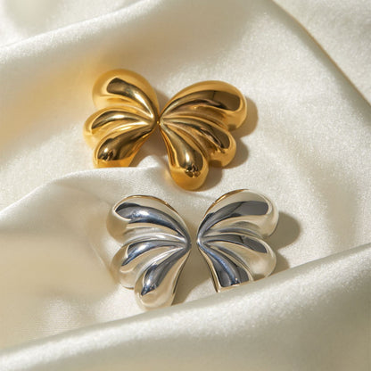 Three-petal teardrop butterfly earrings