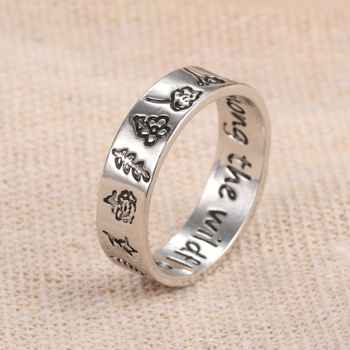 Retro Engraved Flower Ring