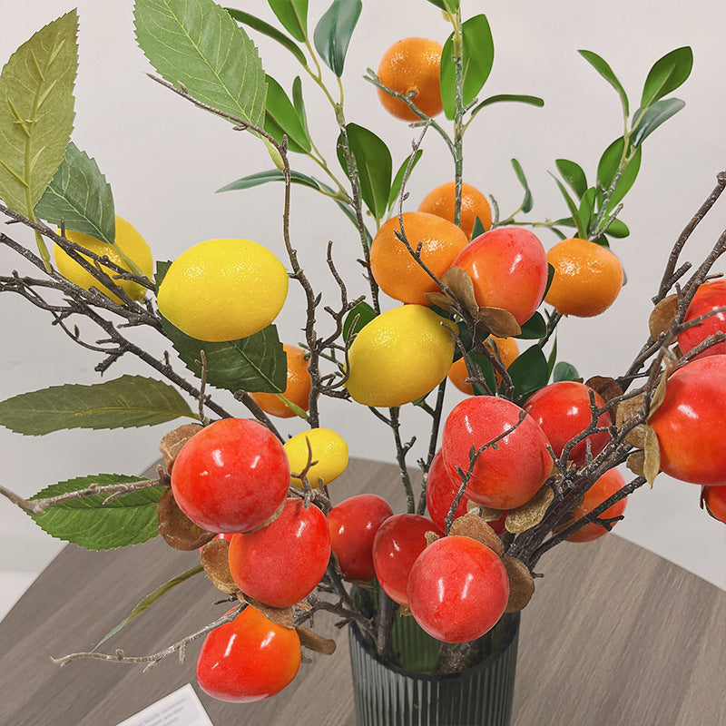 Simulación de fruta caqui redondo cuadrado caqui kumquat limón 