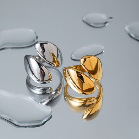 Asymmetrical open ring personality