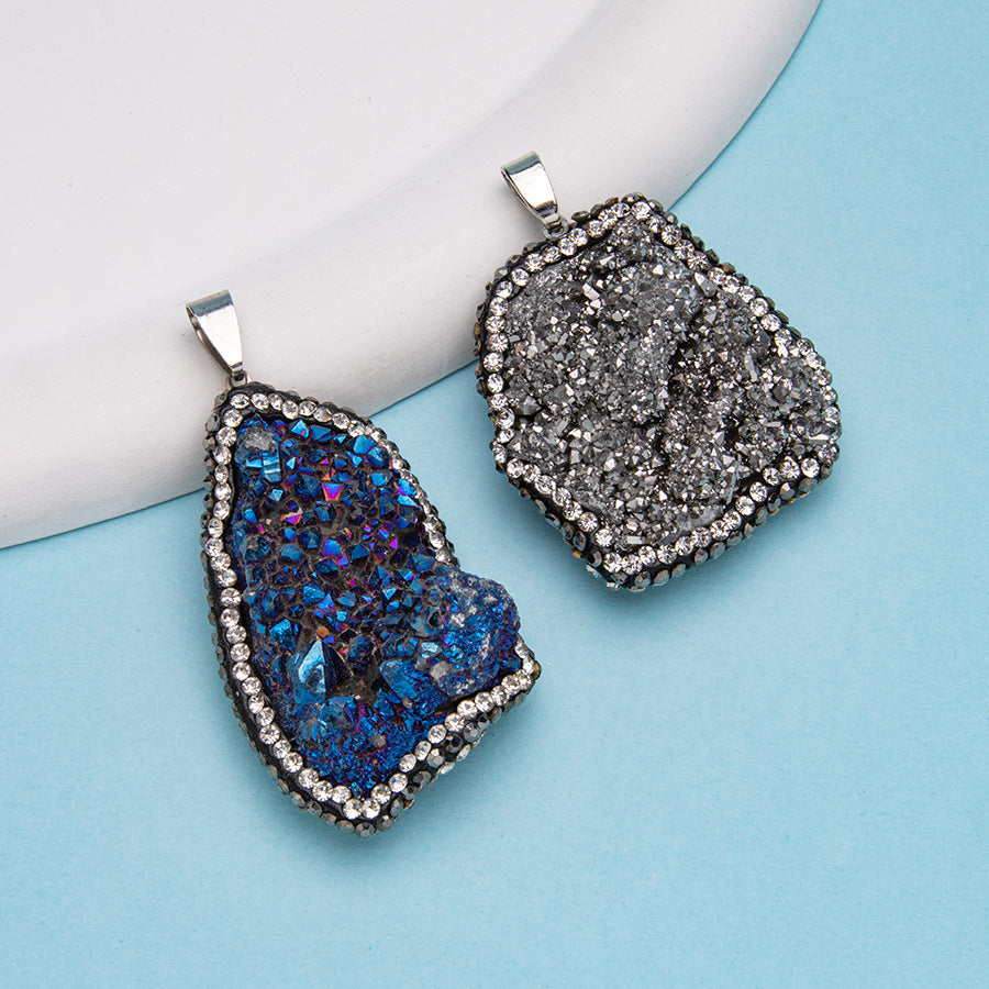 Pingente de moldura de diamante em conjunto de cristal 