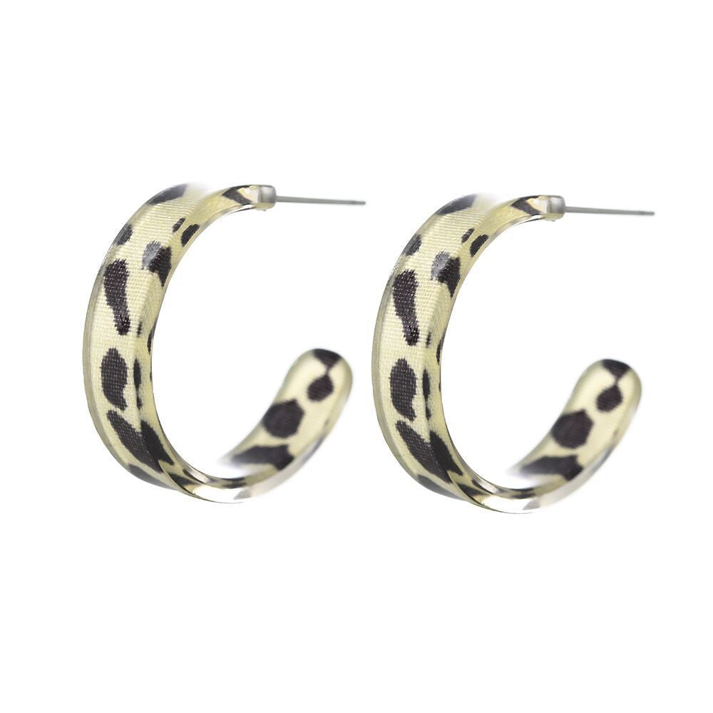 Pendientes sencillos de cuadros con diseño geométrico de leopardo