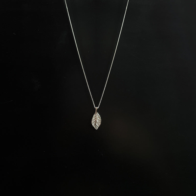 Leaf Women's Leaf Titanium Steel Collarbone Necklace