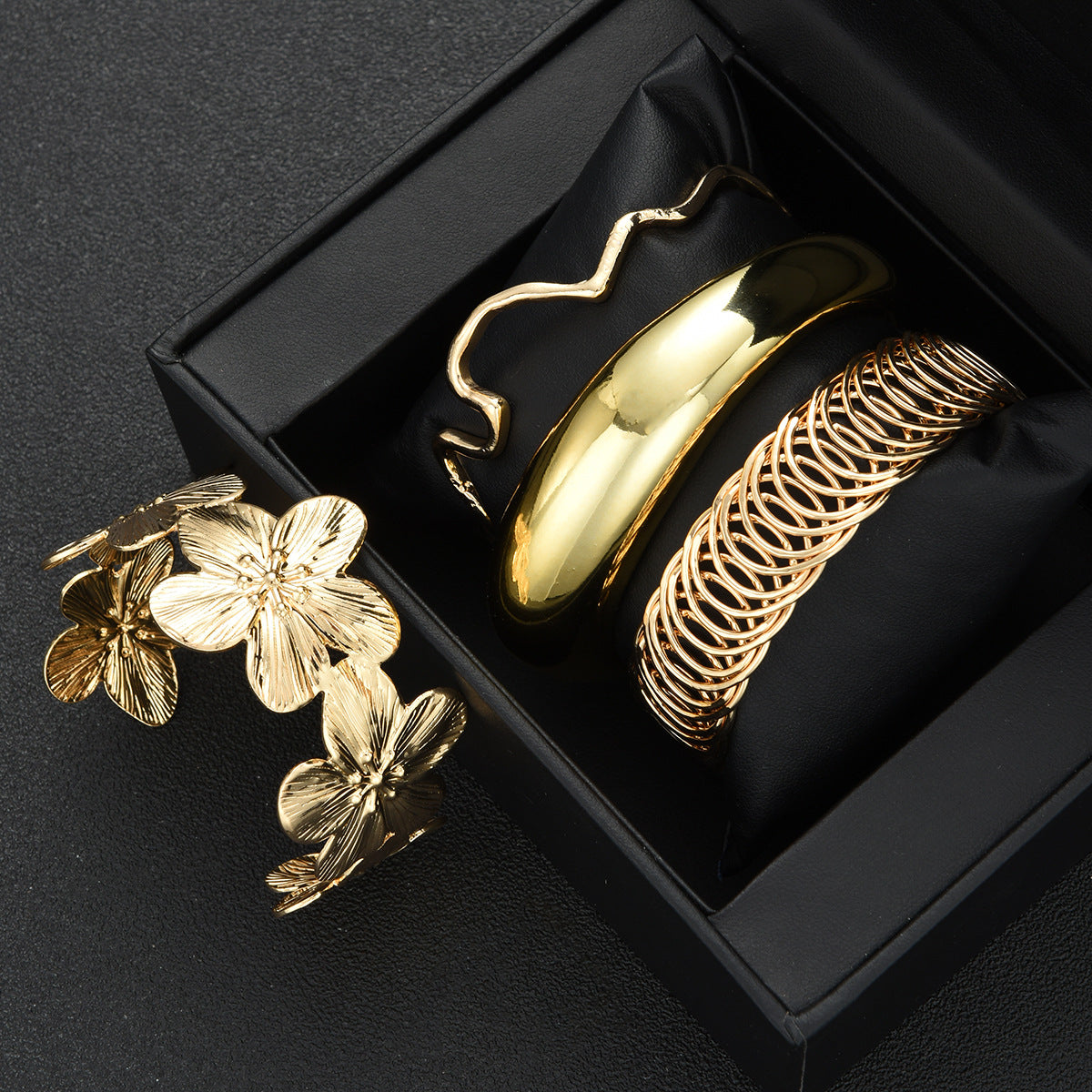 Spring Flower Bracelet 4-Piece Set