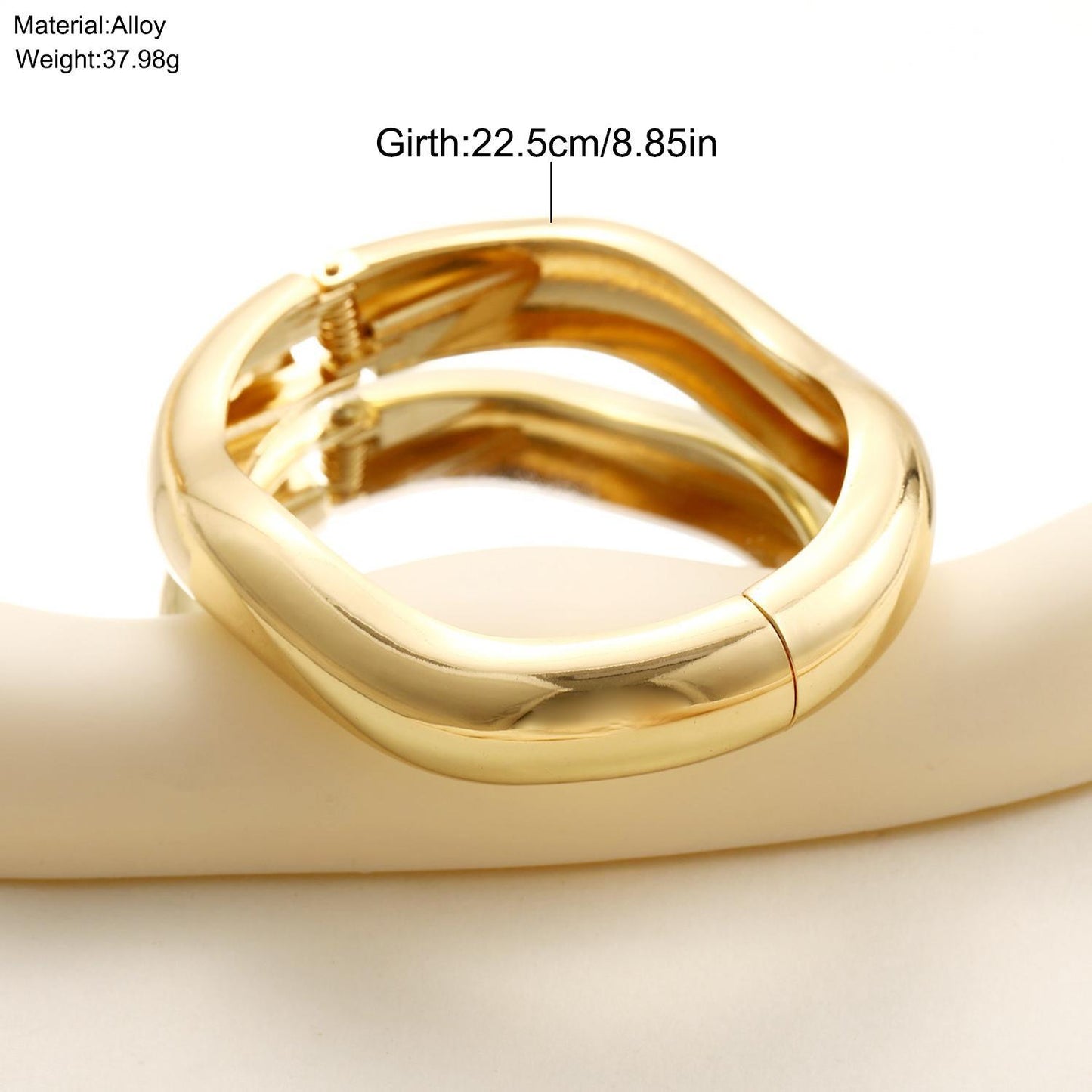 Curved Wave Geometric Bracelet