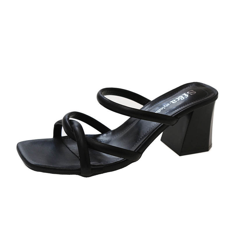 Thick-heeled open-toed square shoes