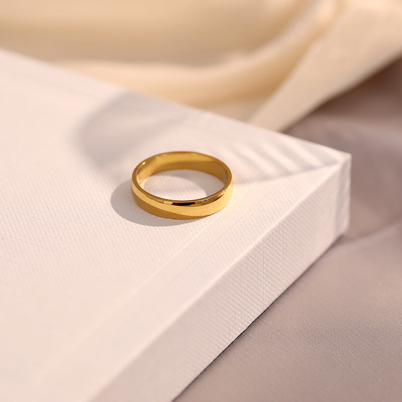 Women's Non-Fading Titanium Steel Curved Couple Ring — Simple Personalized