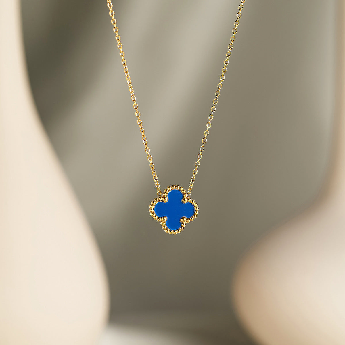 15mm Double-Sided Four-Leaf Clover Necklace