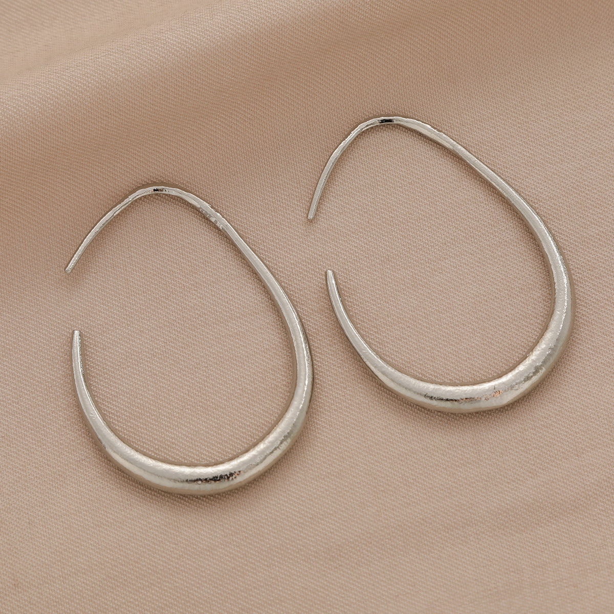 Geometric Hollow Rhombus Earrings