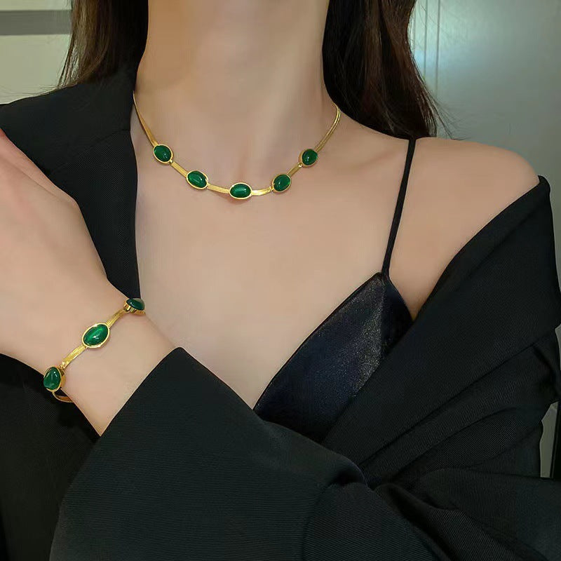 Conjunto de cadena de hoja verde turquesa vintage, collar de nicho de diseño de alta gama 