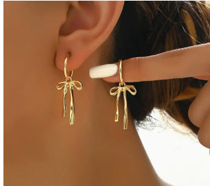 Geometric Hollow Rhombus Earrings