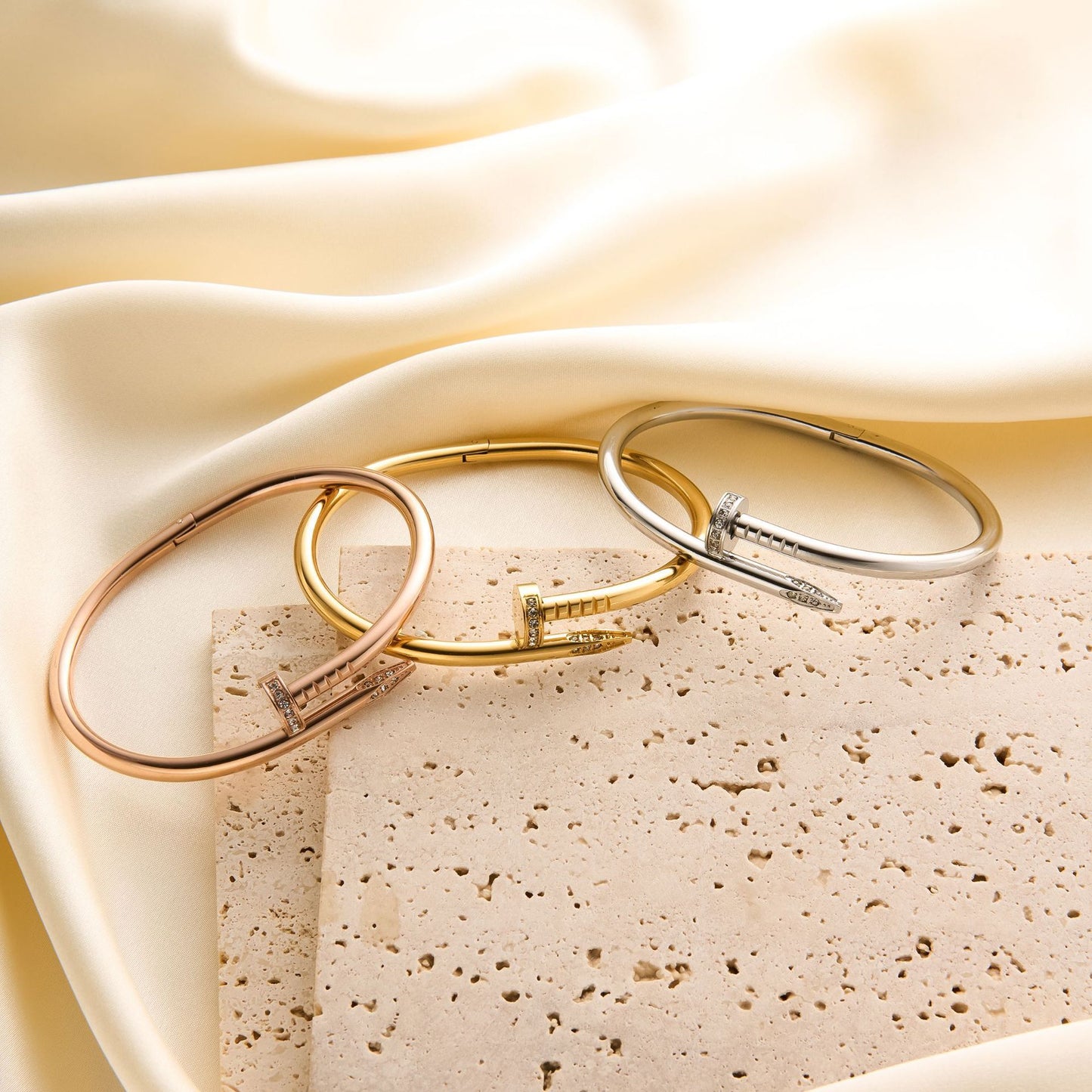 18K Gold Diamond Nail Bracelet