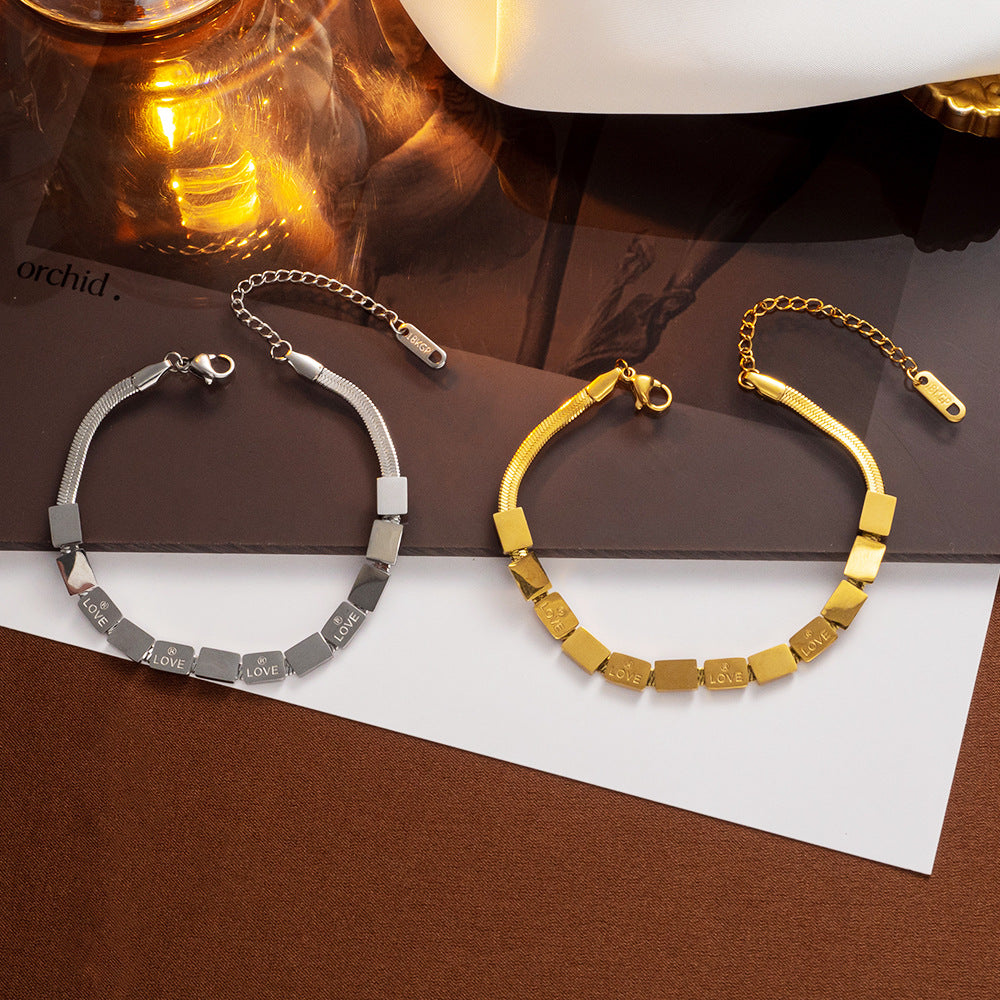 Pulseira Love Cube em aço de titânio: sofisticada, sem desbotamento, popular na Europa e na América 
